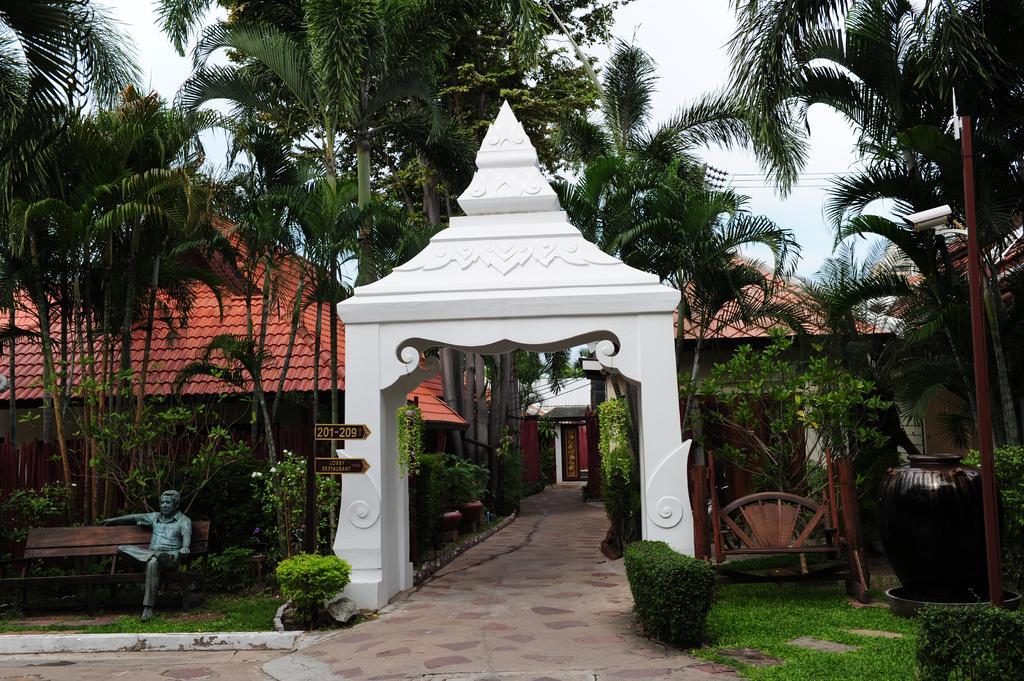Napalai Pool Villa Resort Pattaya Exterior foto